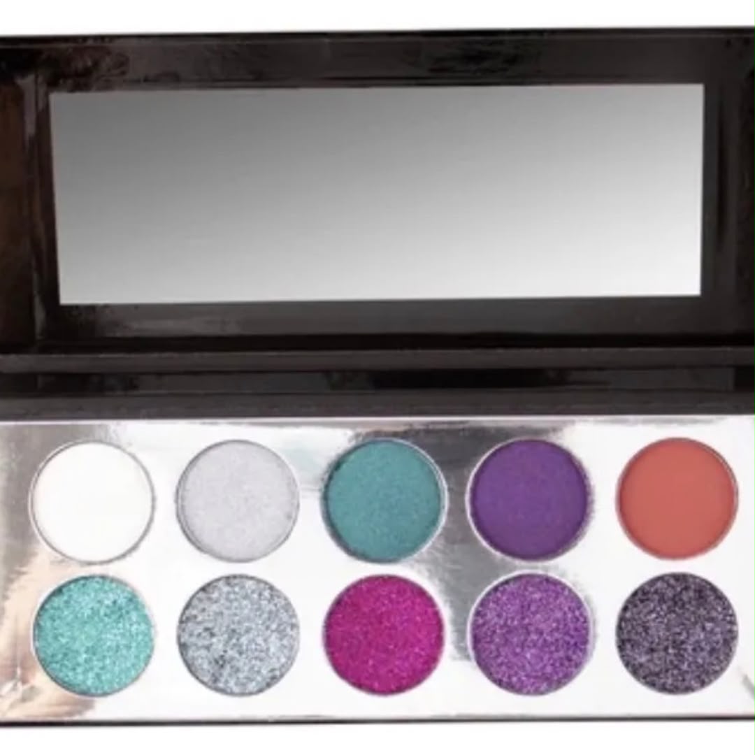 WhatsApp Image 2026-10-07 at 10.35.45 AM-4 GLITTER PALETTE BY TRENDBEAUTY - Imagen 1